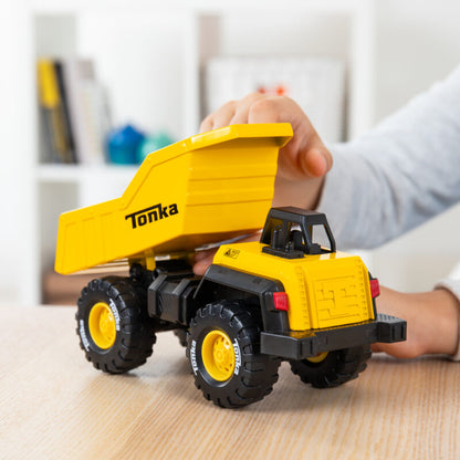 Tonka Classic Dump Truck - US 5839